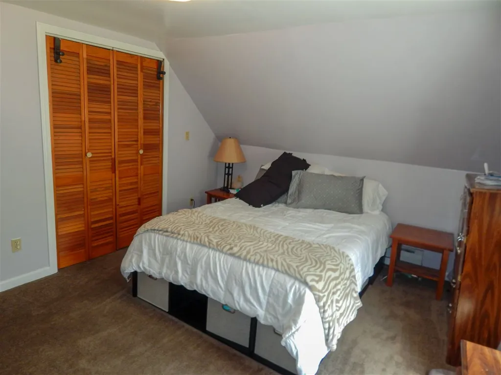 41 South Avenue Derry NH 03038