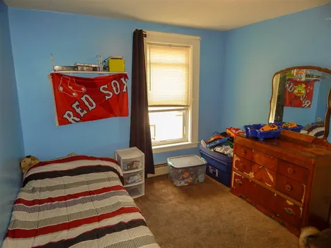 41 South Avenue Derry NH 03038
