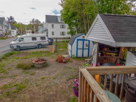 41 South Avenue Derry NH 03038