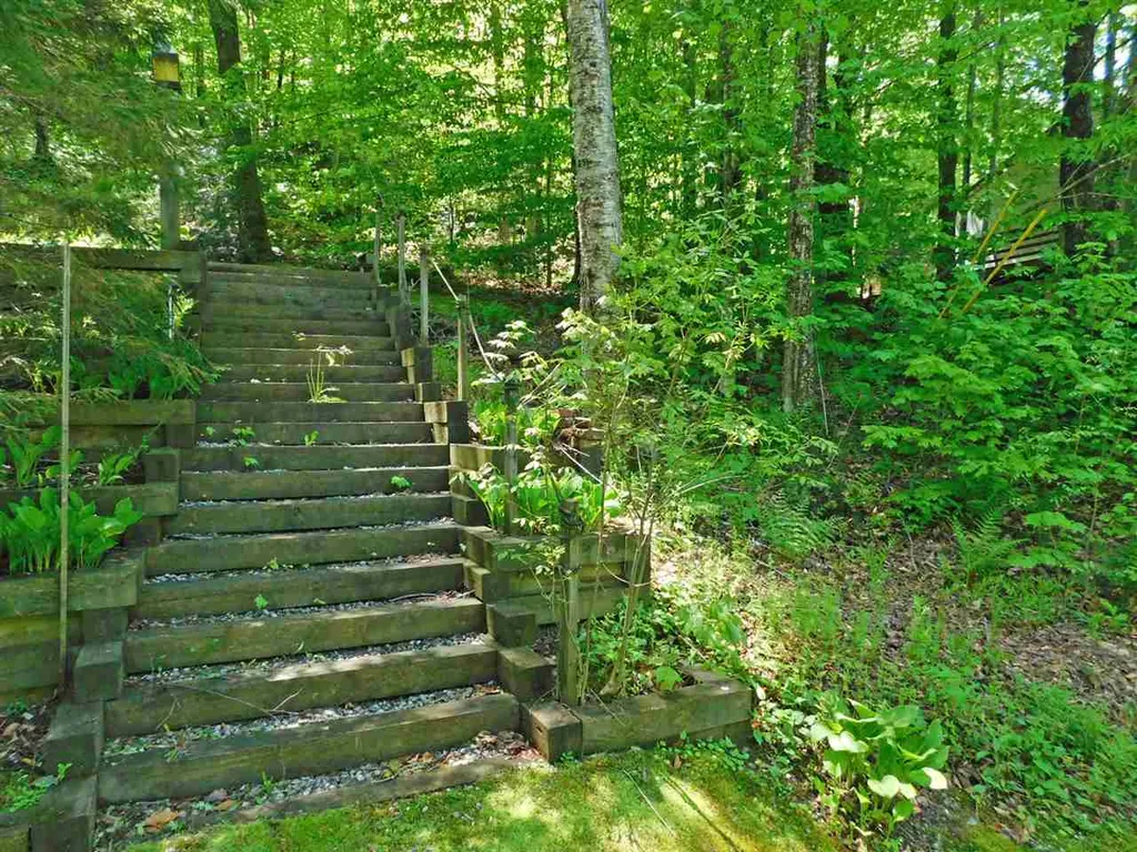 348 Schuss Pass Road Fayston VT 05673
