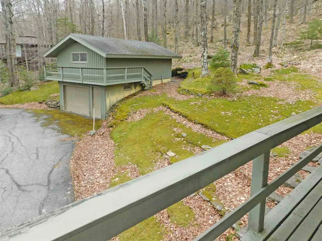 348 Schuss Pass Road Fayston VT 05673