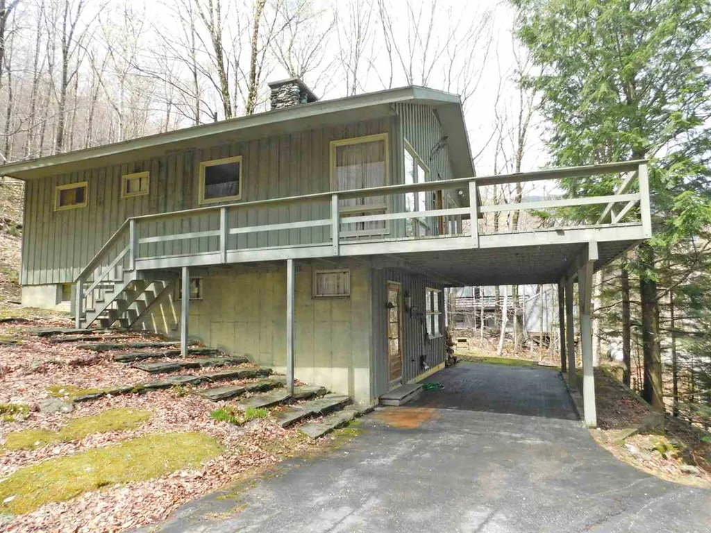 348 Schuss Pass Road Fayston VT 05673