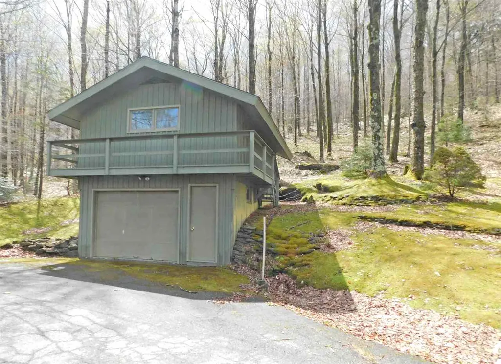 348 Schuss Pass Road Fayston VT 05673