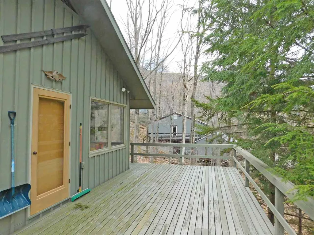 348 Schuss Pass Road Fayston VT 05673