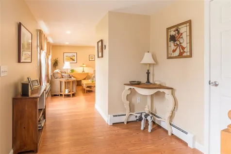 14b Apple Tree Drive Goffstown NH 03045