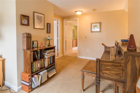 14b Apple Tree Drive Goffstown NH 03045