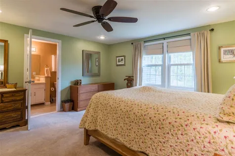 14b Apple Tree Drive Goffstown NH 03045