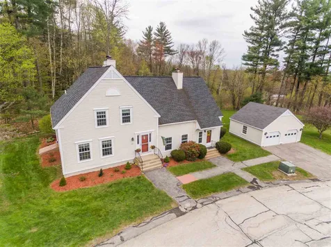 14b Apple Tree Drive Goffstown NH 03045