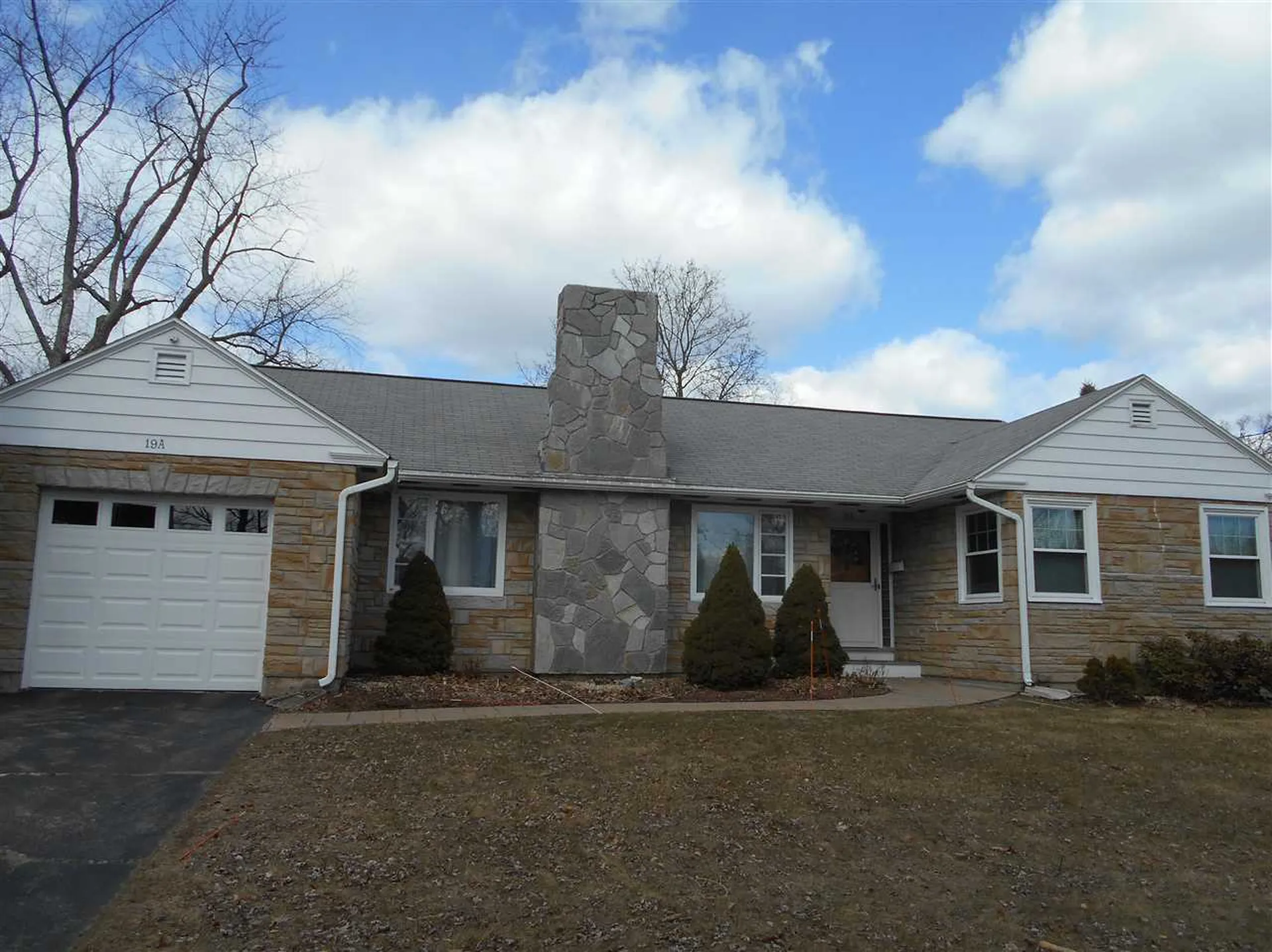 19a E Dunstable Road Nashua NH 03060
