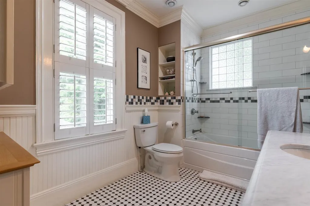 22 Lexington Street Dover NH 03820