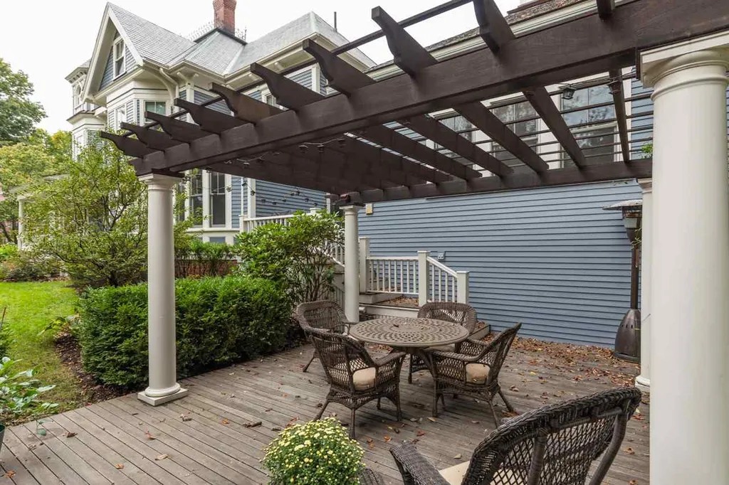 22 Lexington Street Dover NH 03820