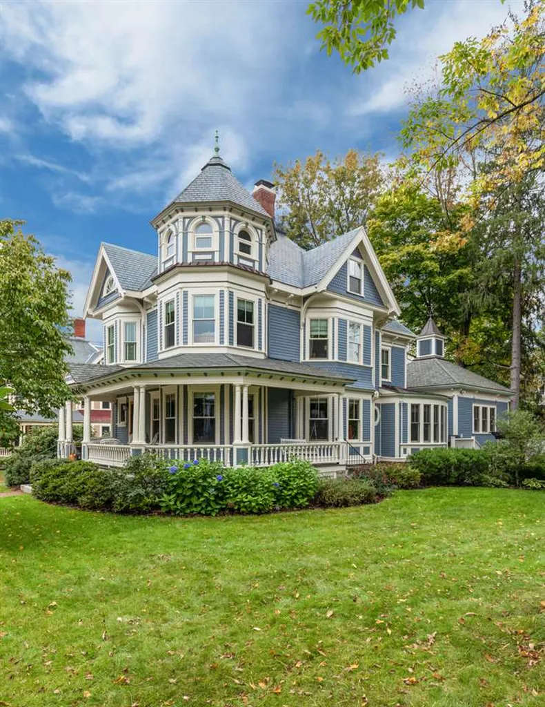 22 Lexington Street Dover NH 03820