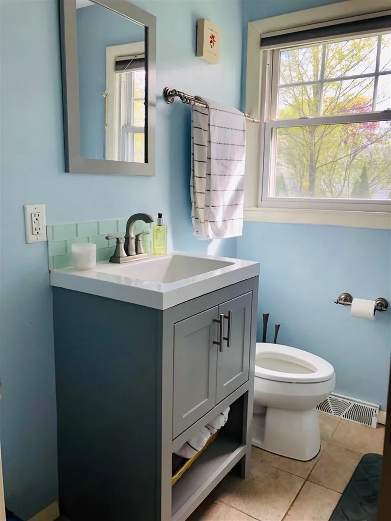 76 Suzanne Drive Portsmouth NH 03801