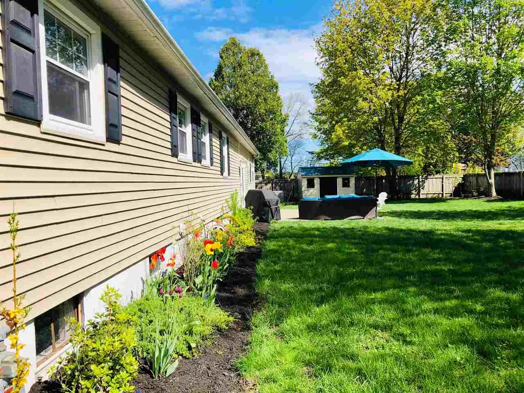 76 Suzanne Drive Portsmouth NH 03801