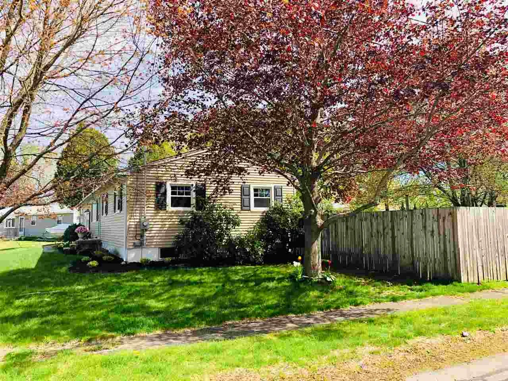 76 Suzanne Drive Portsmouth NH 03801
