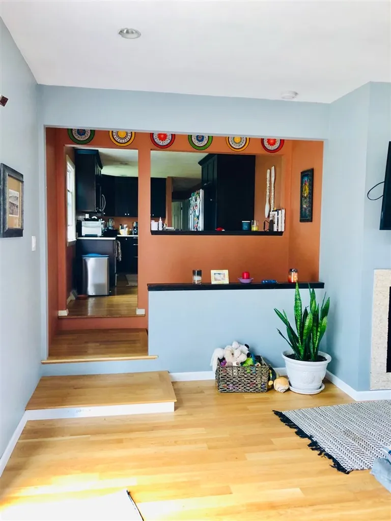 76 Suzanne Drive Portsmouth NH 03801