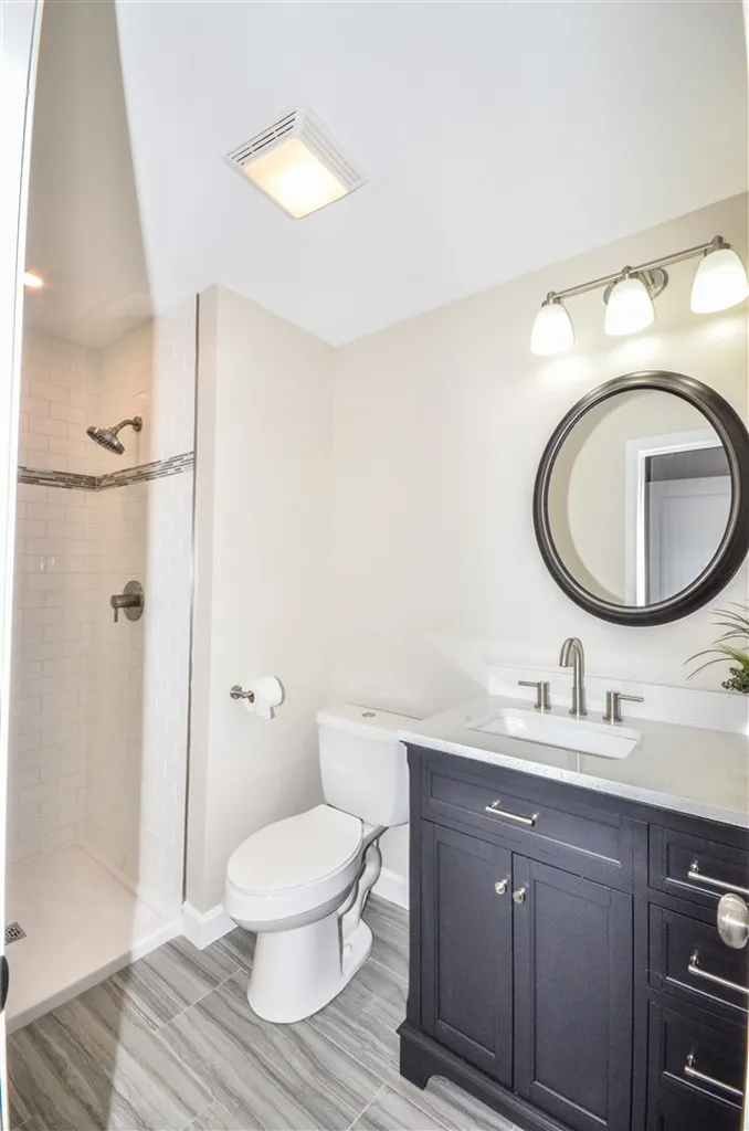 19 Birchwood Circle Bedford NH 03110