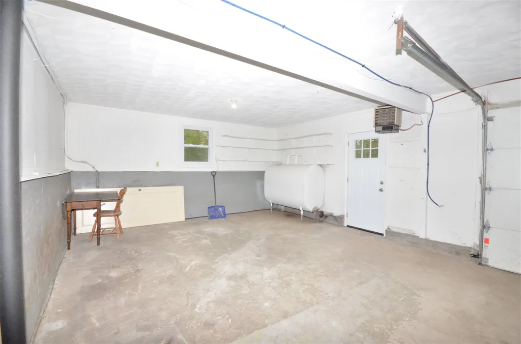 19 Birchwood Circle Bedford NH 03110