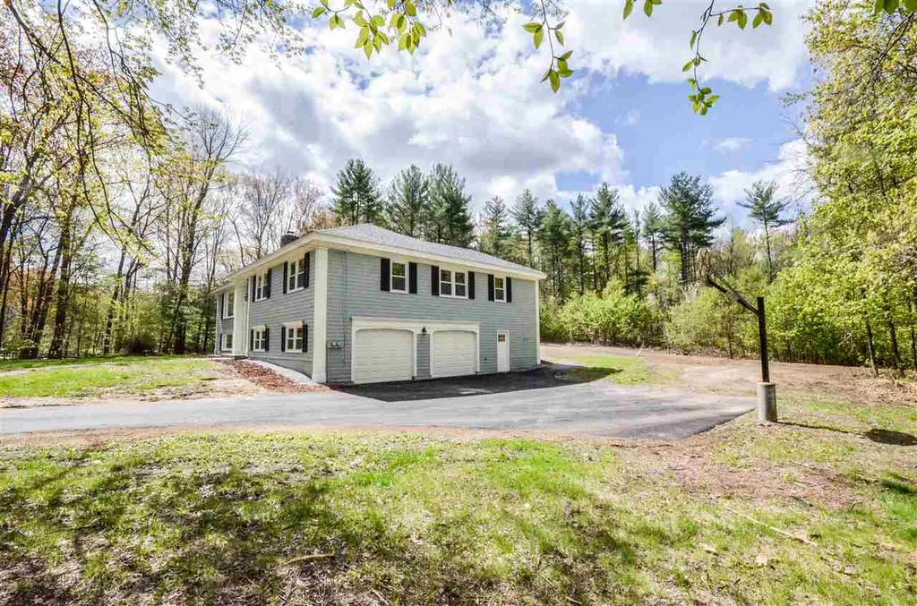 19 Birchwood Circle Bedford NH 03110