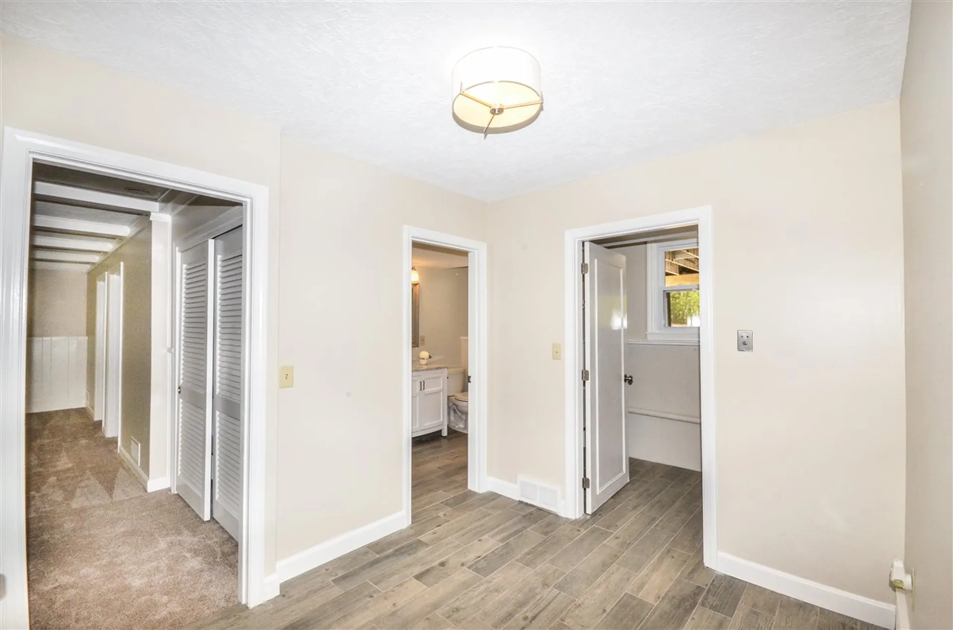 19 Birchwood Circle Bedford NH 03110