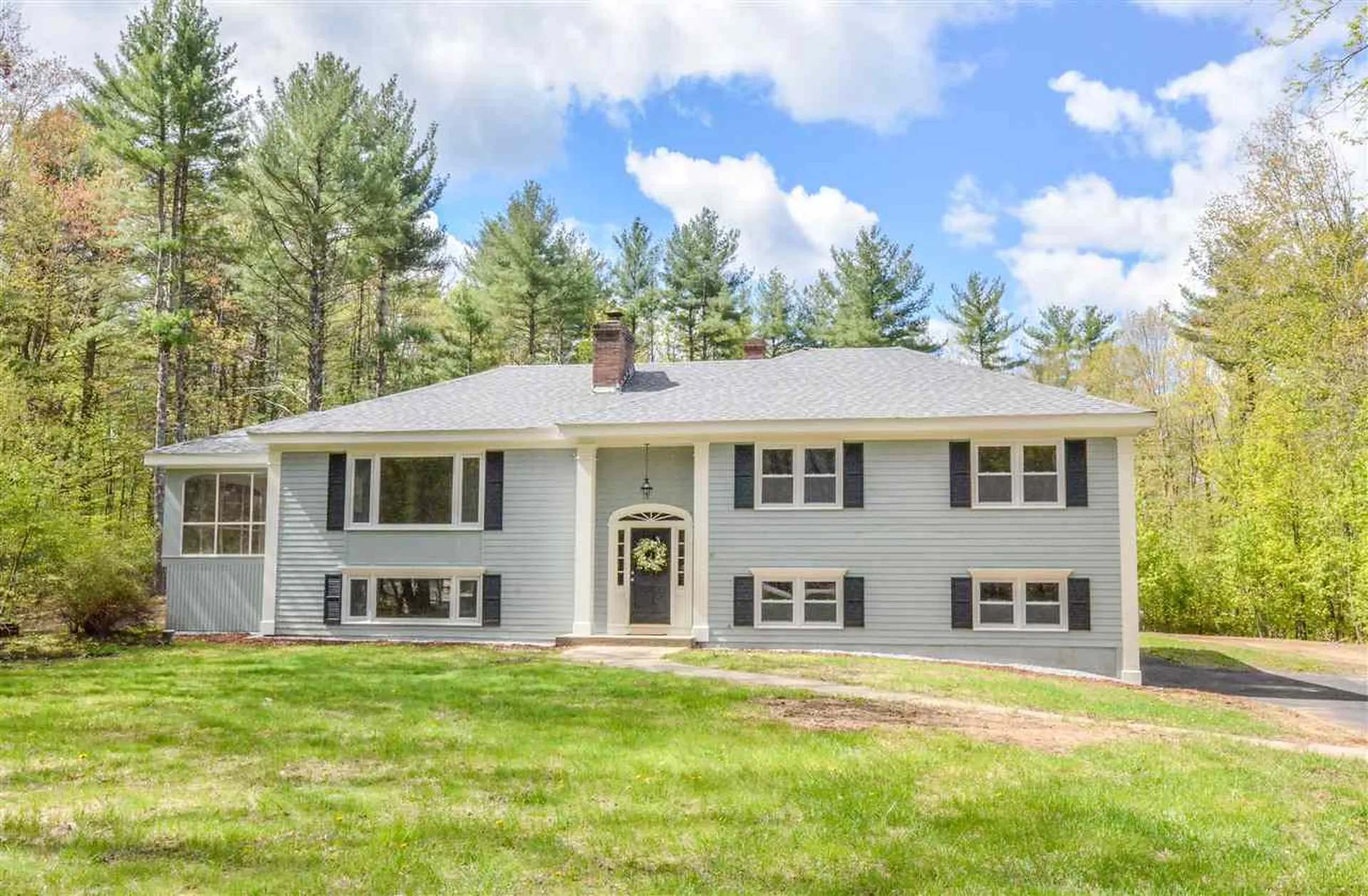 19 Birchwood Circle Bedford NH 03110