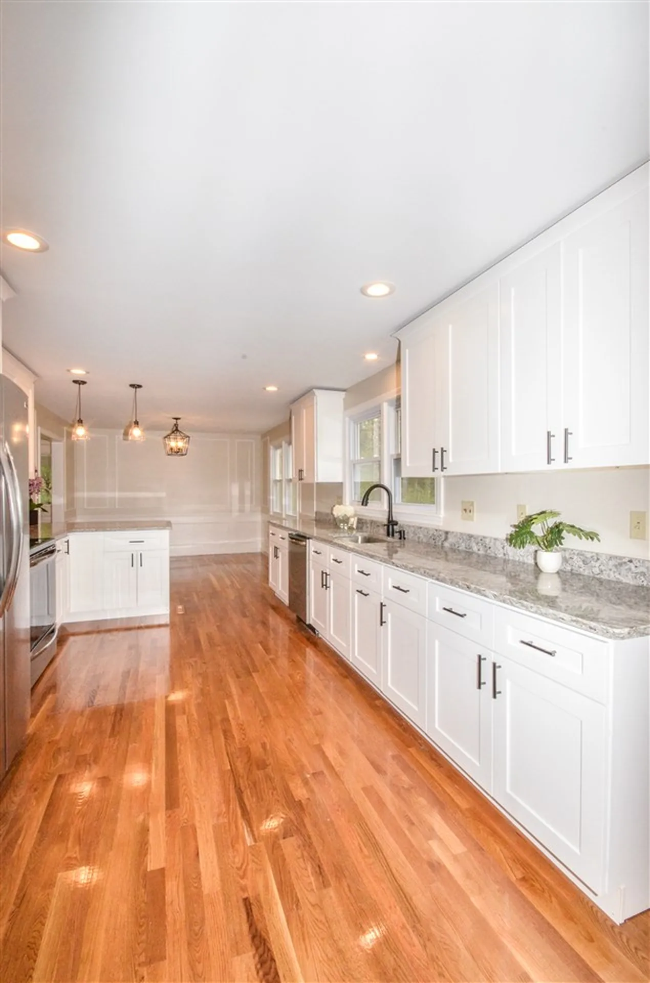 19 Birchwood Circle Bedford NH 03110