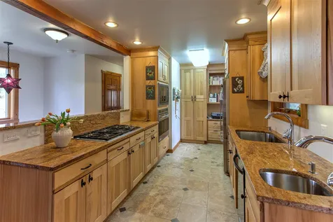 1438 Lovers Lane Road Chester VT 05143
