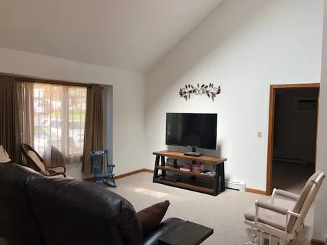 7 Stillwater Circle Rochester NH 03839