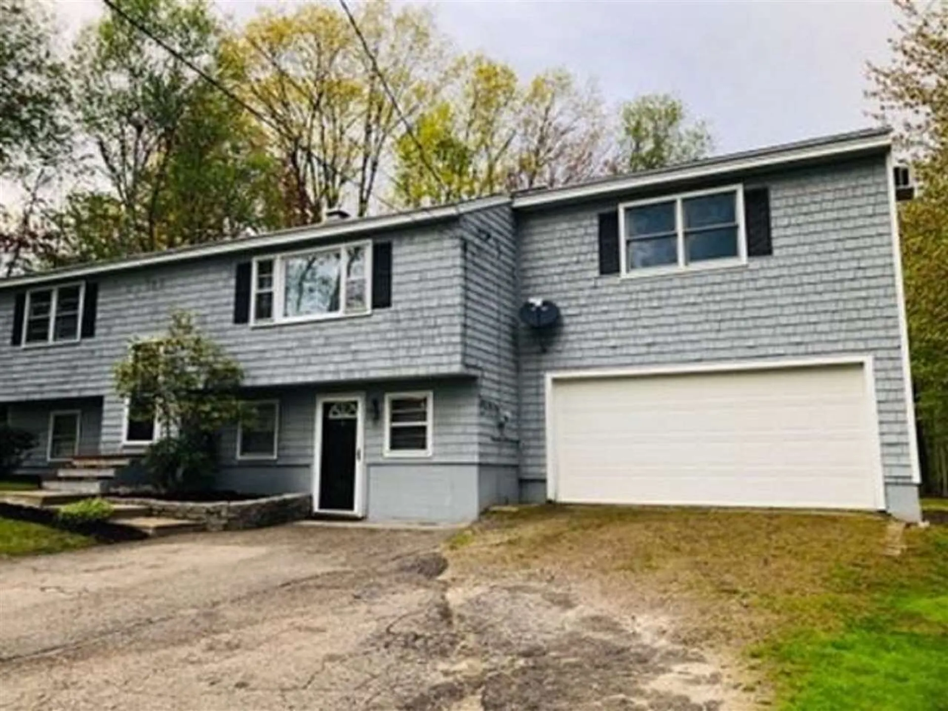 13 Old Auburn Road Derry NH 03038