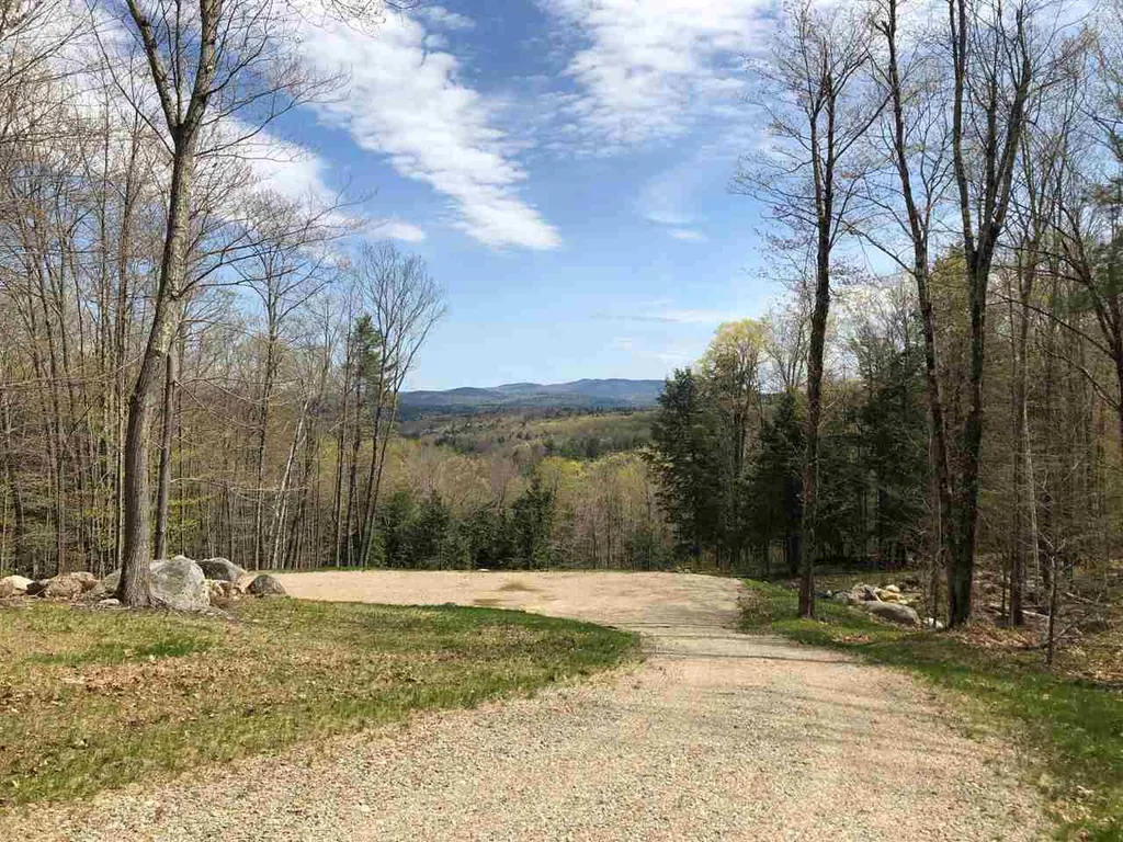 87 Old Post Road Newbury NH 03255
