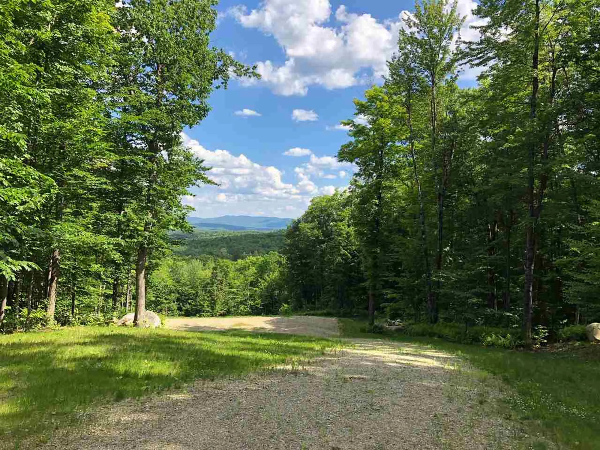 87 Old Post Road Newbury NH 03255