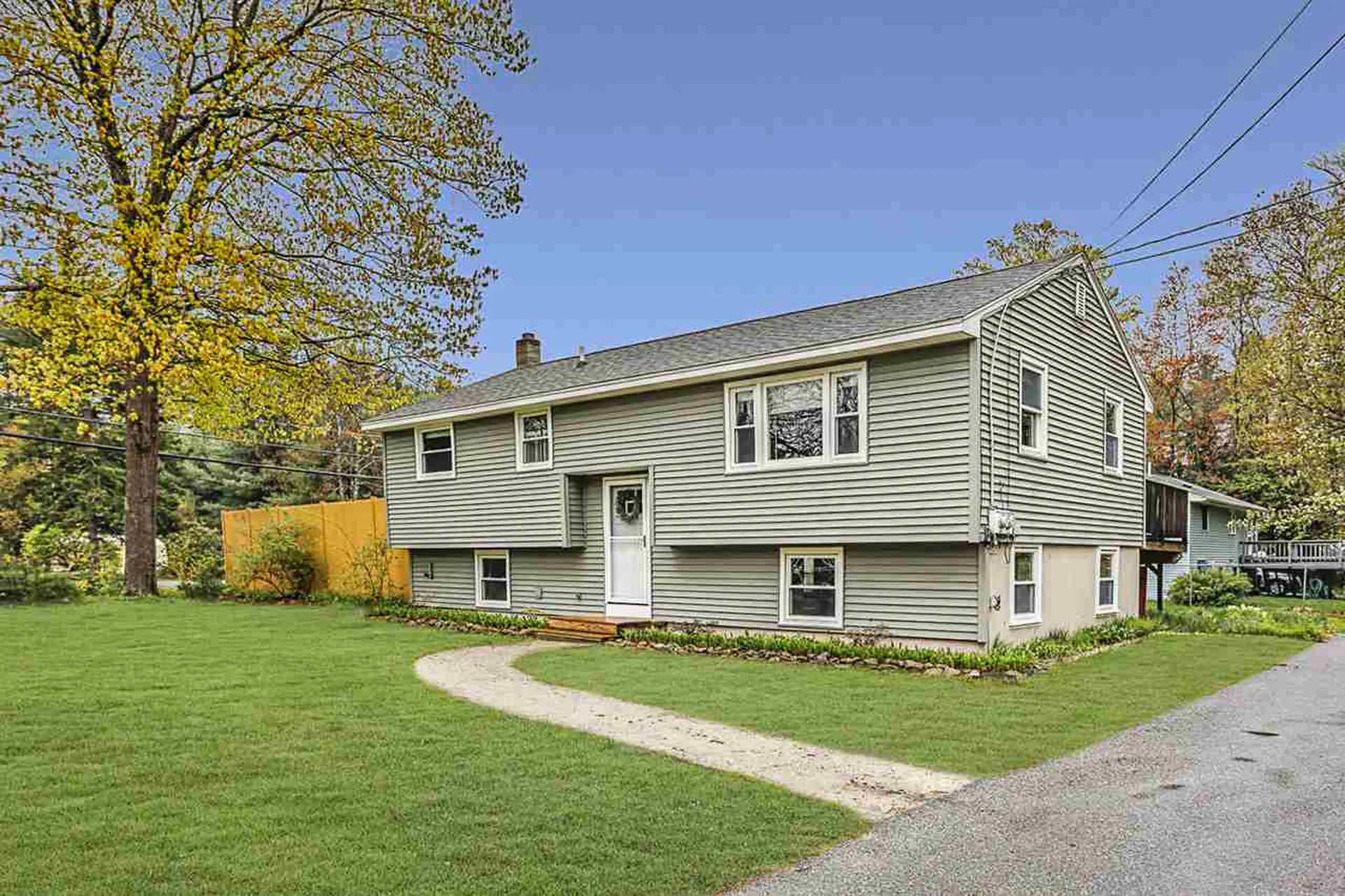 2 Country Club Lane Merrimack NH 03054