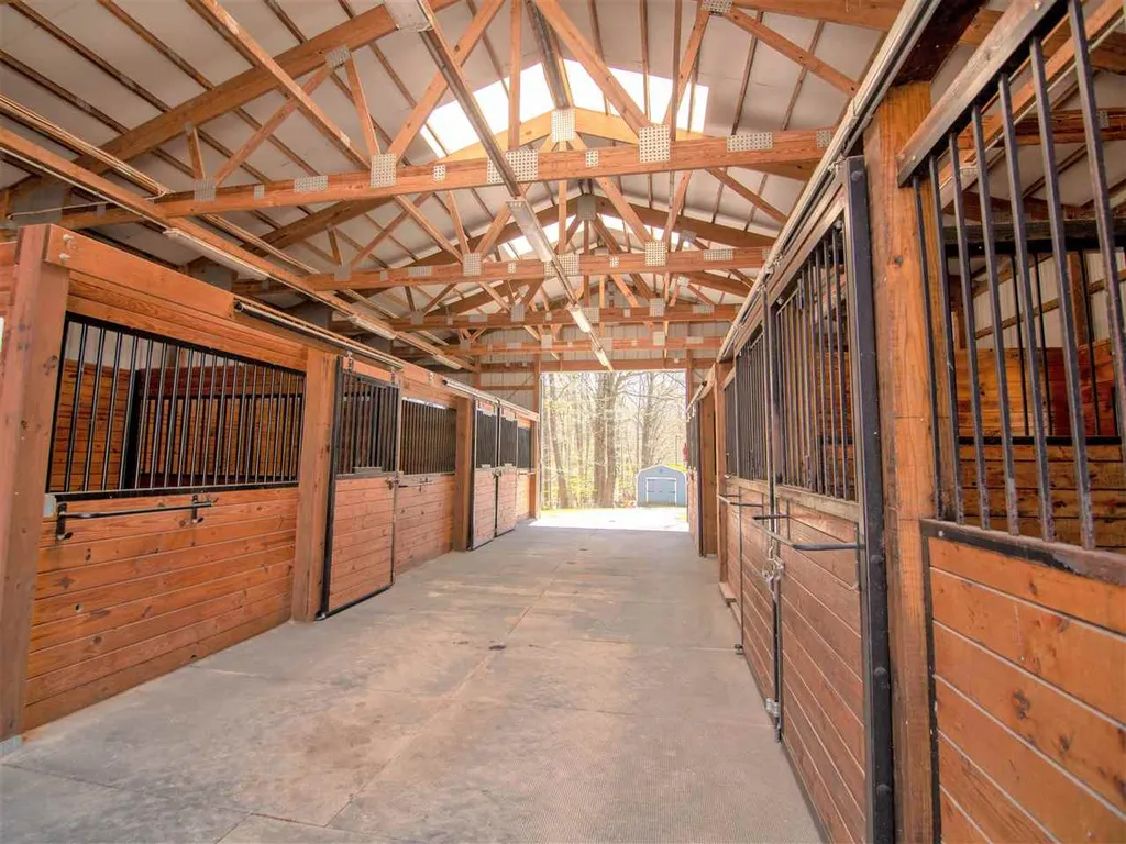 165 Candlewood Hill Road Francestown NH 03043