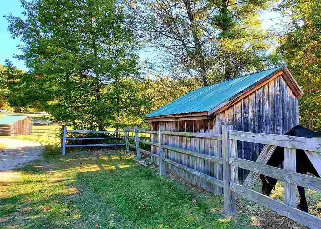 165 Candlewood Hill Road Francestown NH 03043