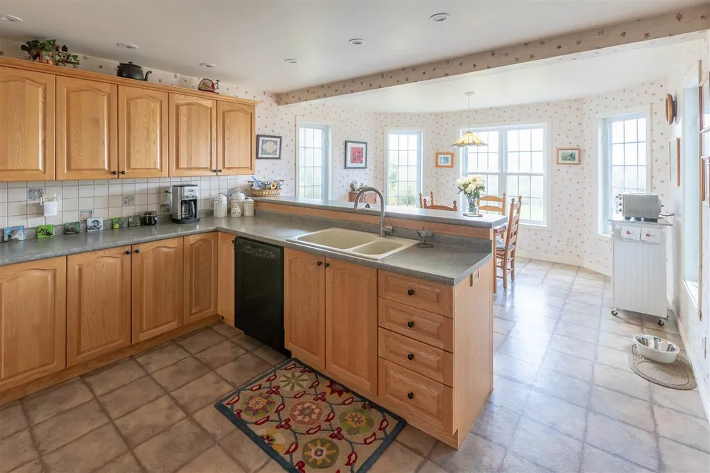308 Old Hebron Road Plymouth NH 03264
