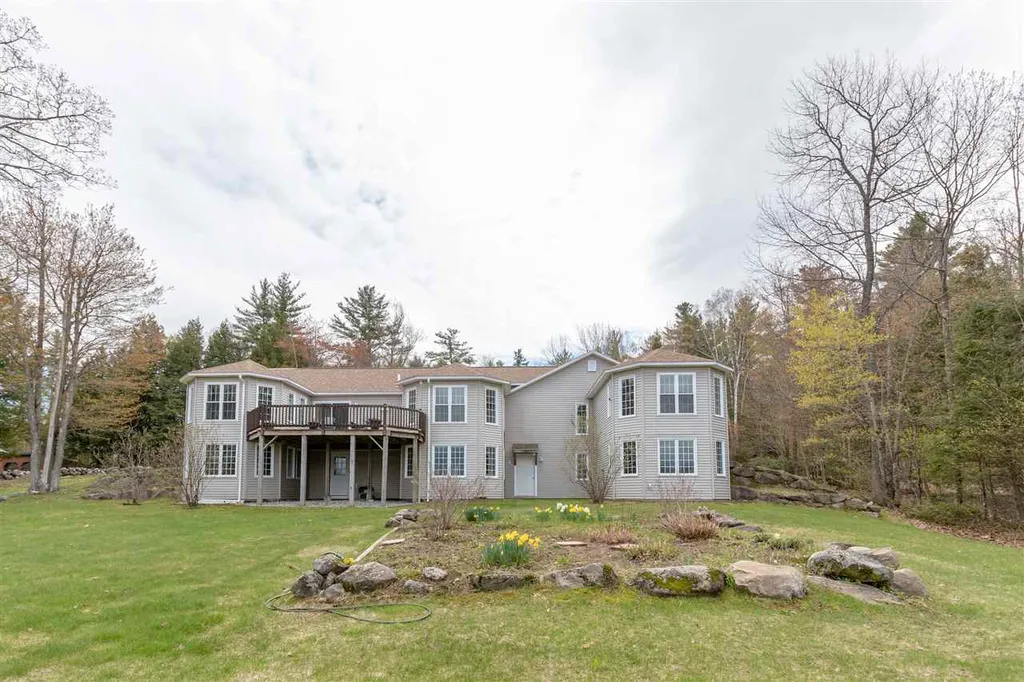 308 Old Hebron Road Plymouth NH 03264