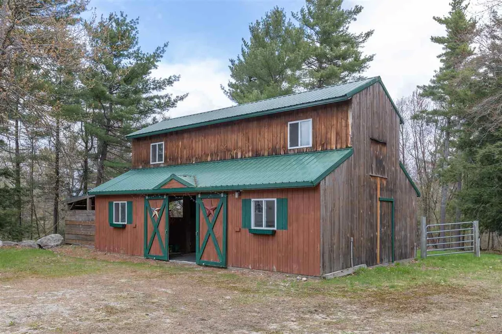 308 Old Hebron Road Plymouth NH 03264