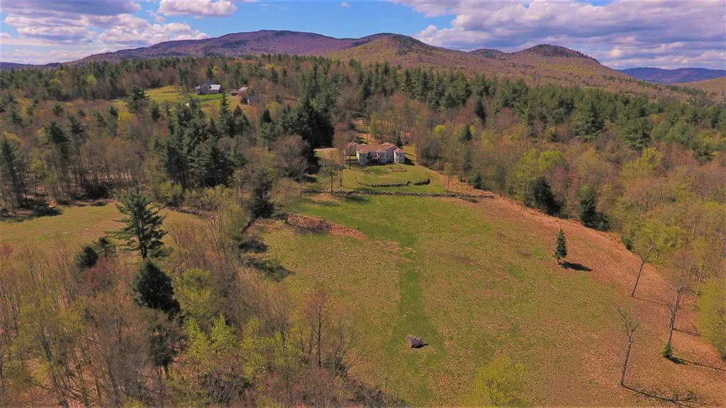 308 Old Hebron Road Plymouth NH 03264