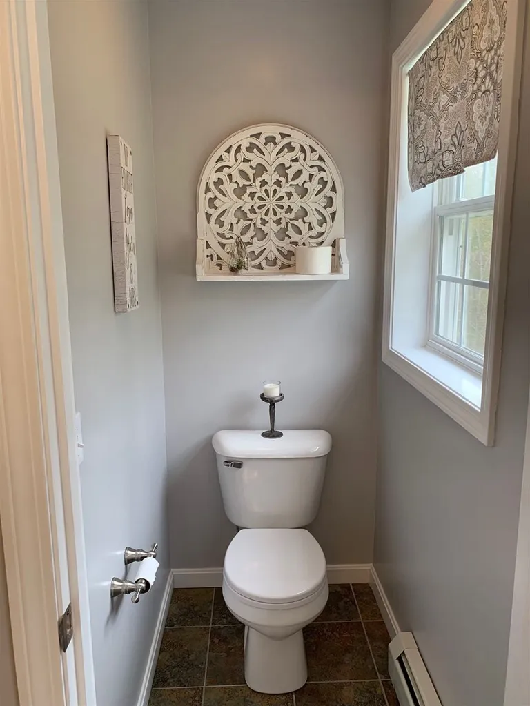 211 Oak Hill Road Barrington NH 03825