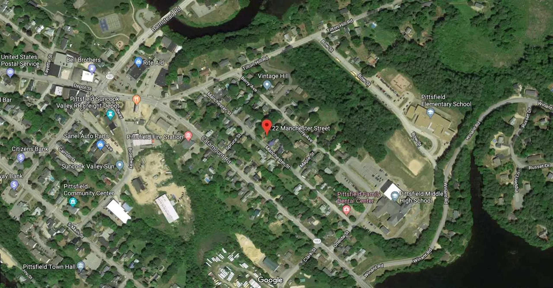 22 Manchester Street Pittsfield NH 03263
