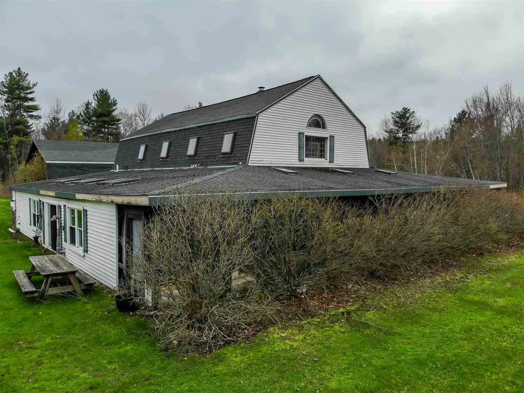 18 Route 27 Brentwood NH 03833