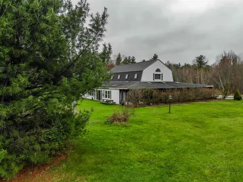 18 Route 27 Brentwood NH 03833