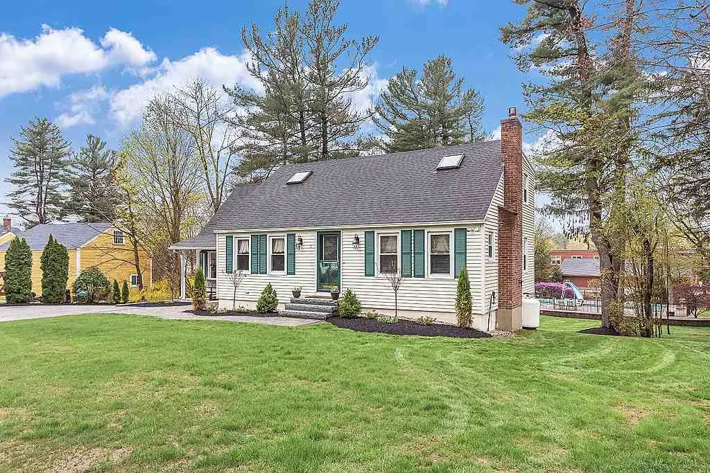 11 Martha Drive Derry NH 03038