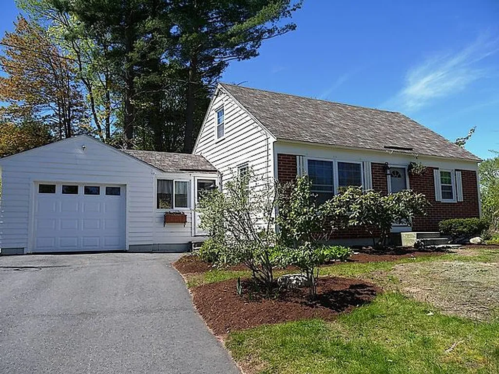 13 Crestview Street Keene NH 03431