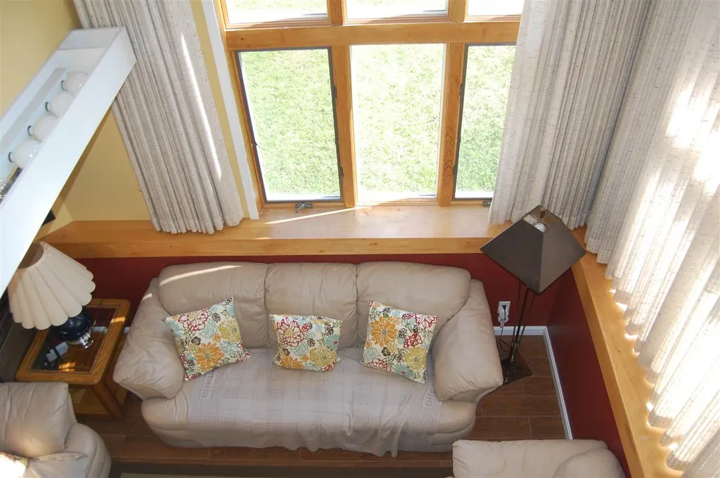 27 South Village Warren VT 05674