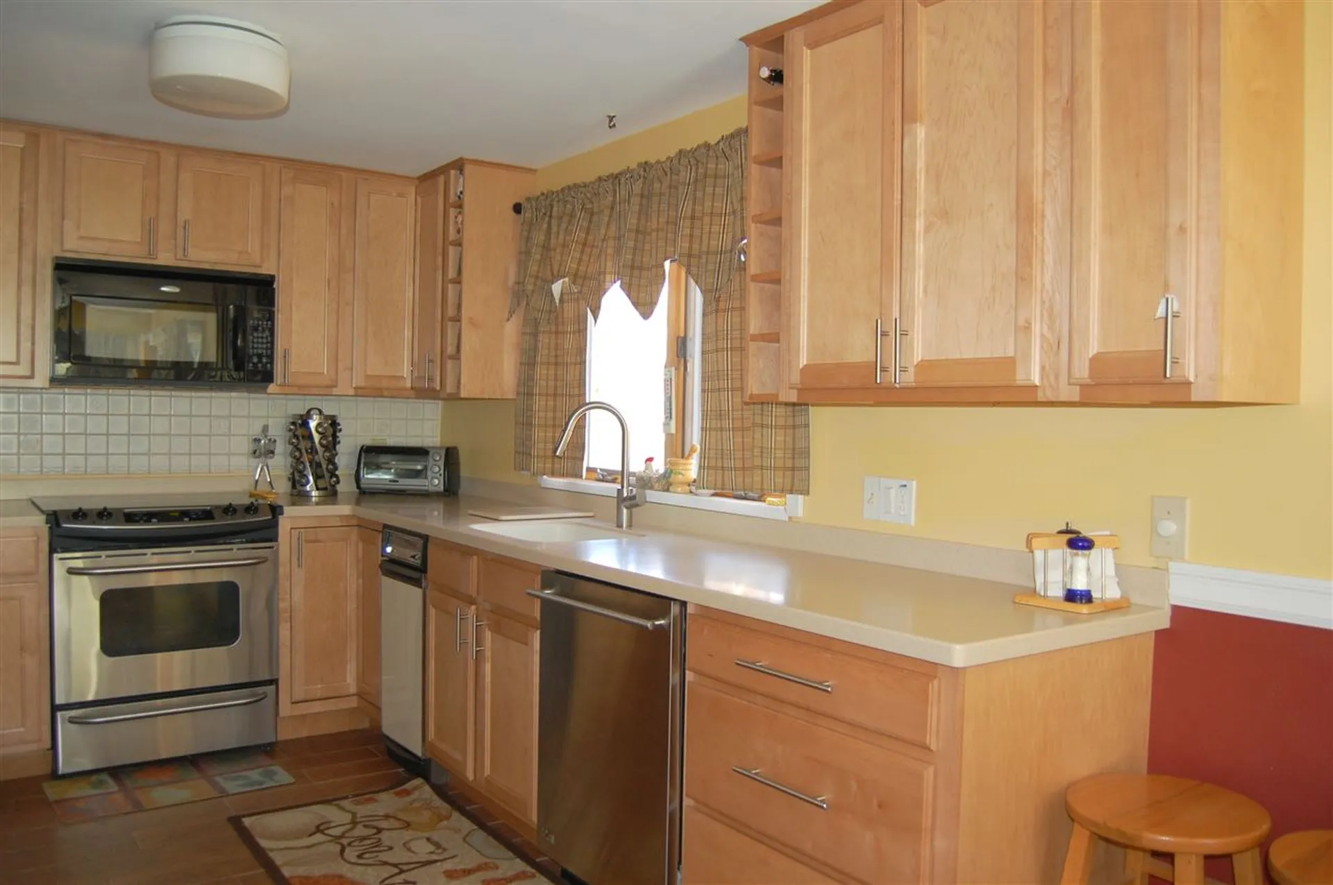 27 South Village Warren VT 05674