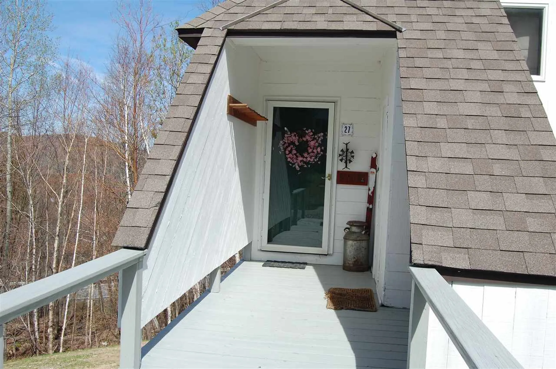 27 South Village Warren VT 05674