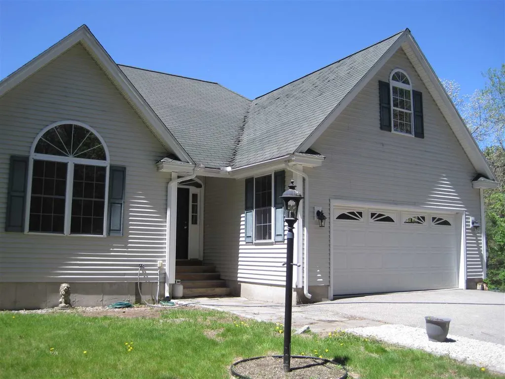 252 Lee Hook Road Lee NH 03861
