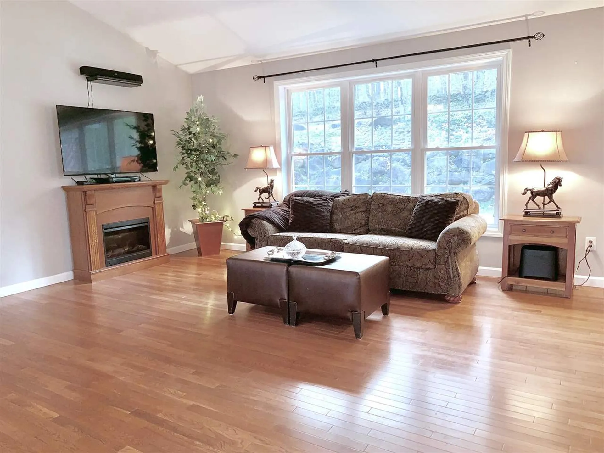826 Kings Highway Stoddard NH 03464