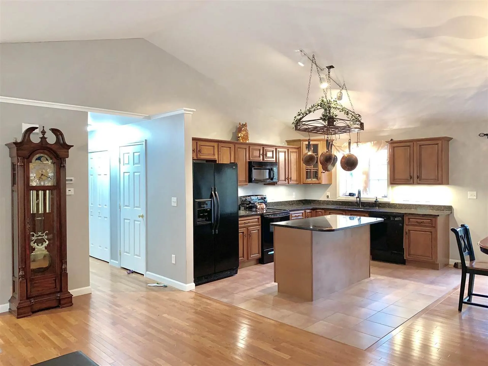 826 Kings Highway Stoddard NH 03464